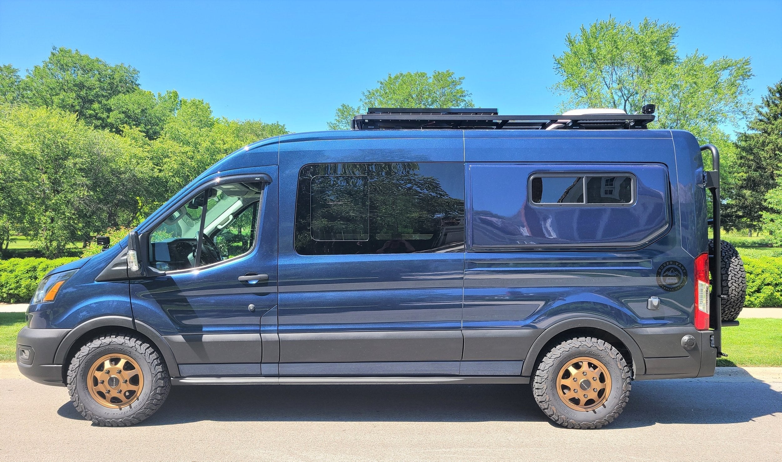 Build - GladStone Bluejeans – Rover Vans