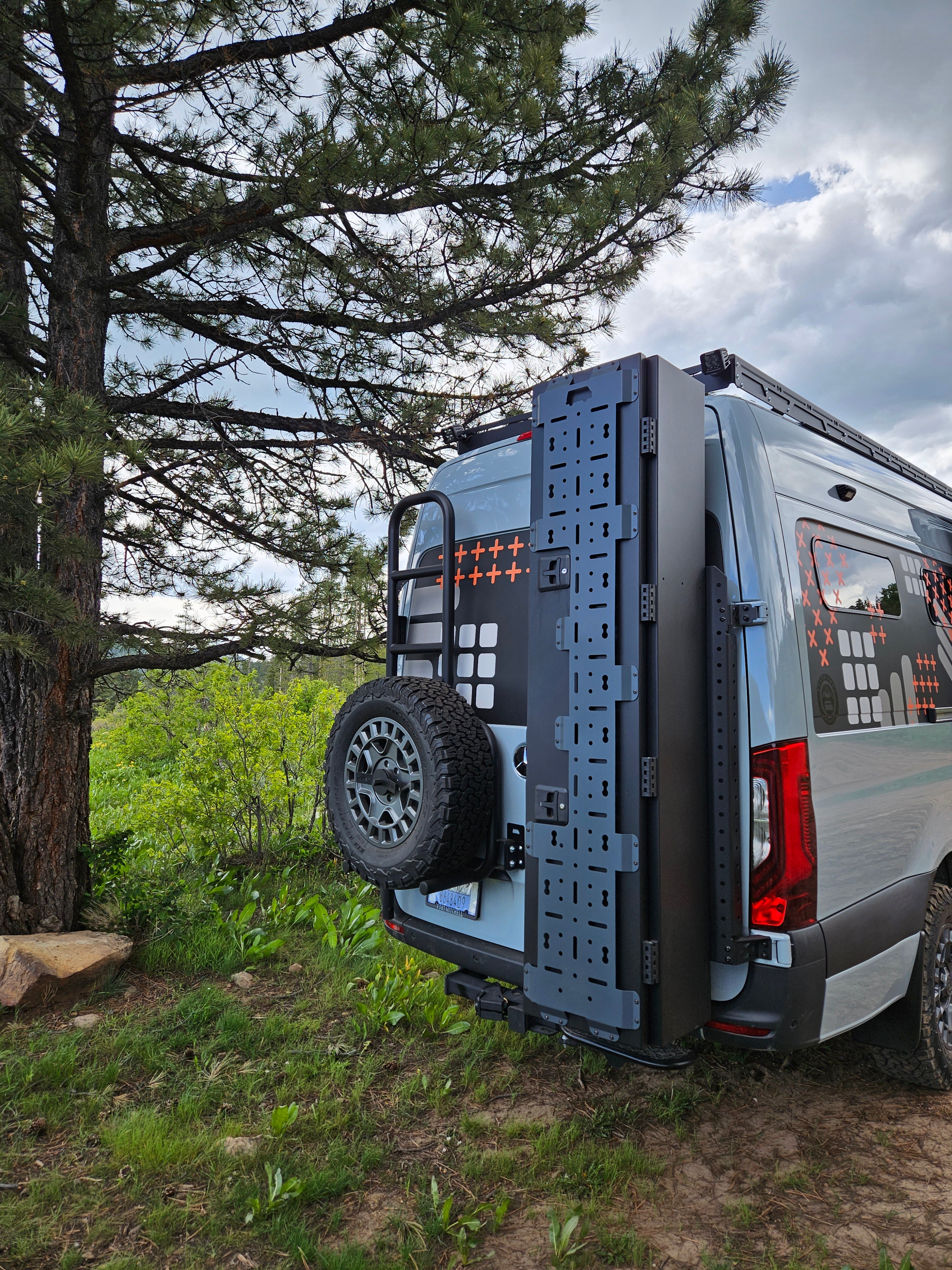 Rover Vans Ski/Snowboard Box for Van Rear